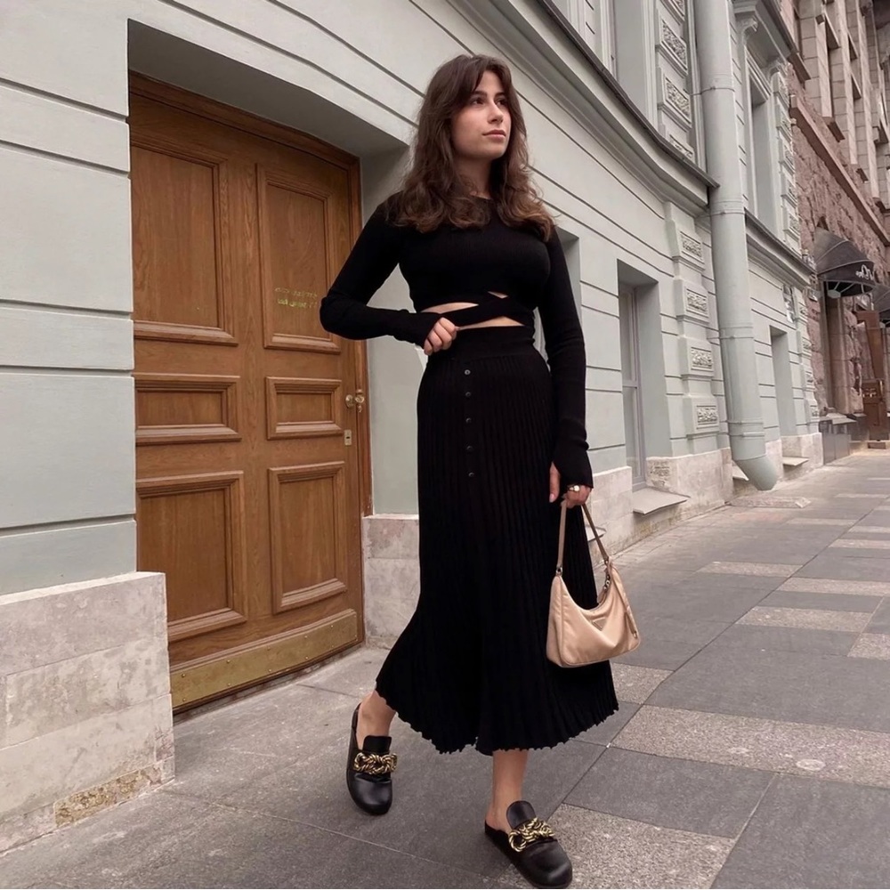 127. LAST 1! Black Wrap Long Sleeve Crop top Matching Pleat High Rise Skirt Set - Picture 6 of 12